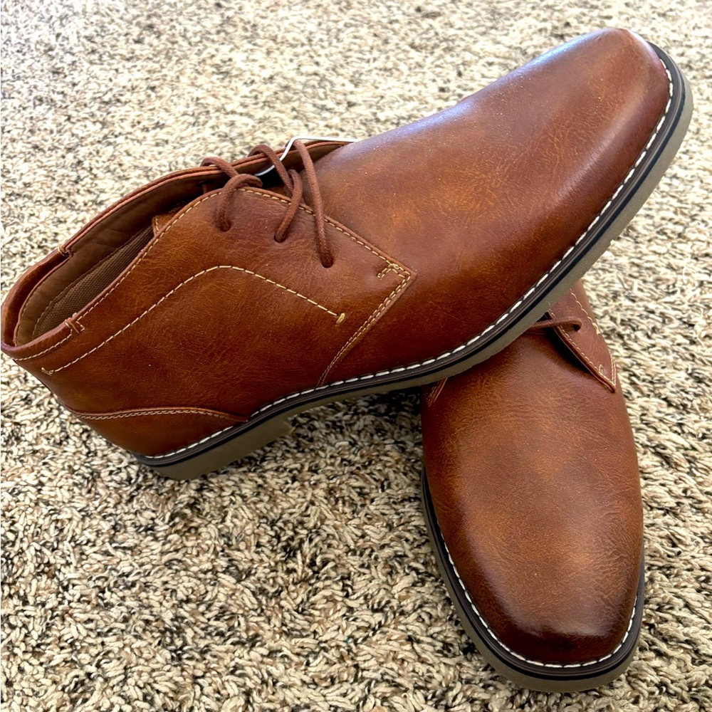 Brown Chukka Boots with Minimalist Design and Vegan Leather Upper